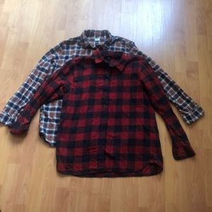 Uniqlo Women’s flannel shirts size Large 2 pack